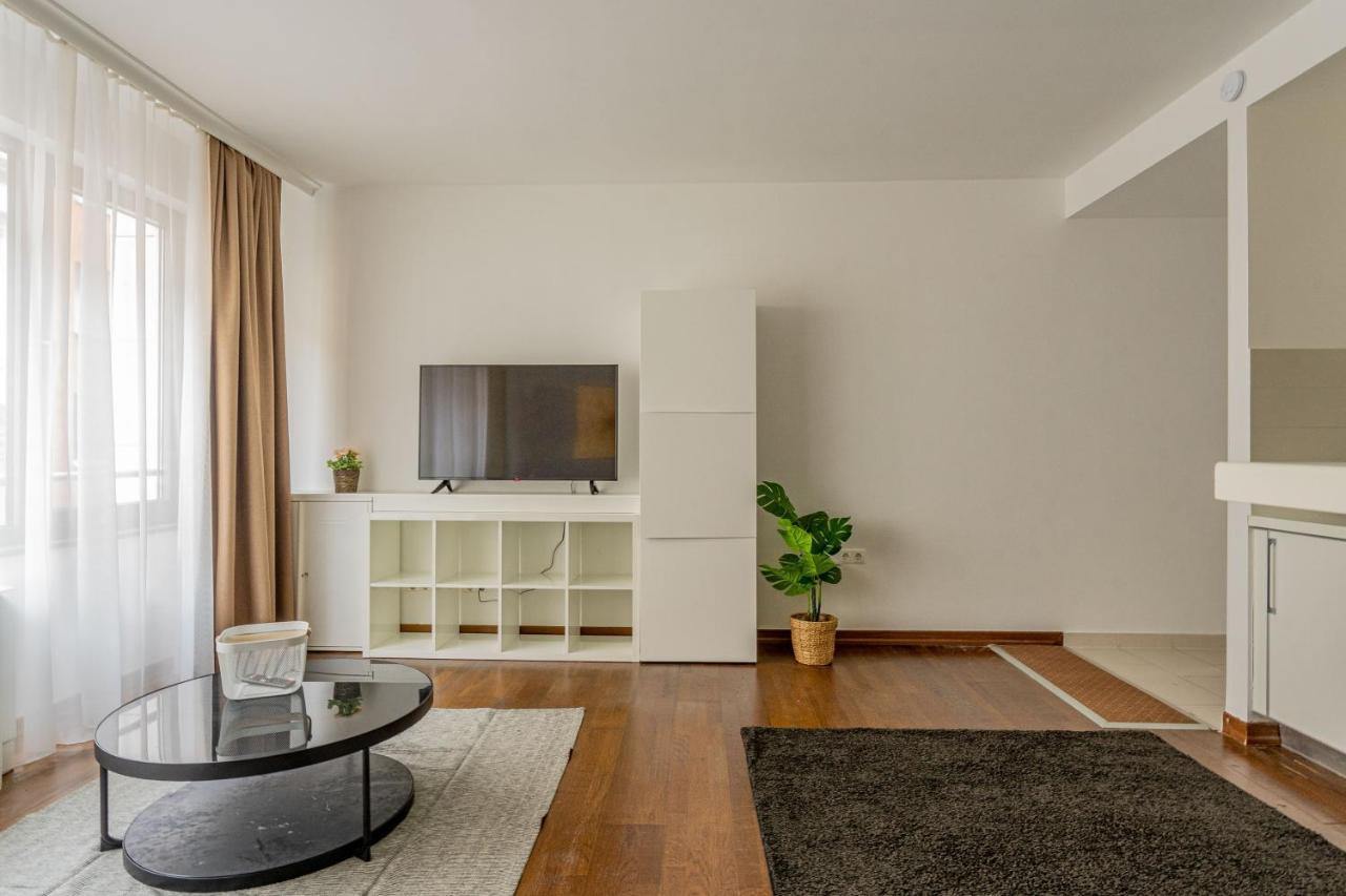 O211 Apartment Budapest Luaran gambar